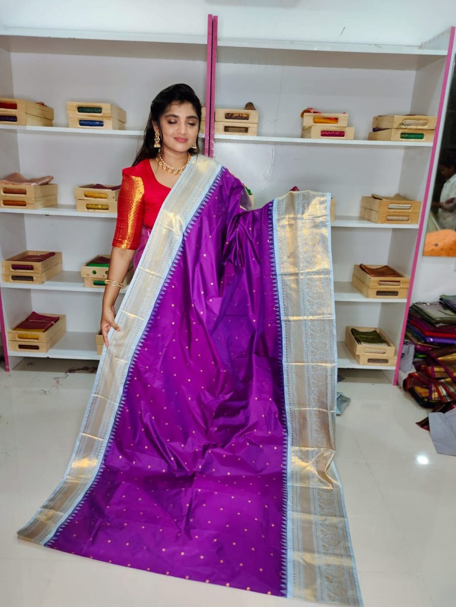 గద్వాల్ సిల్క్ చీరపై 50% తగ్గింపు