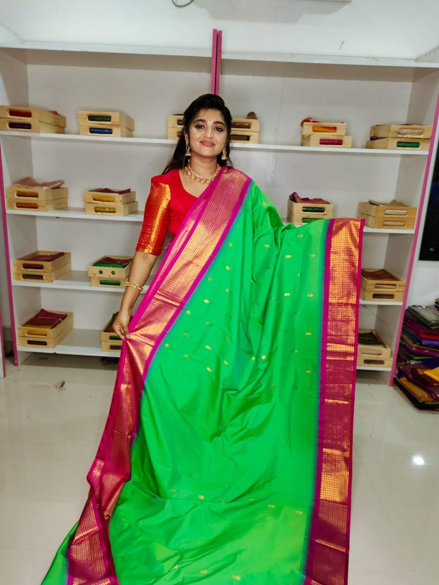 గద్వాల్ సిల్క్ చీరపై 50% తగ్గింపు