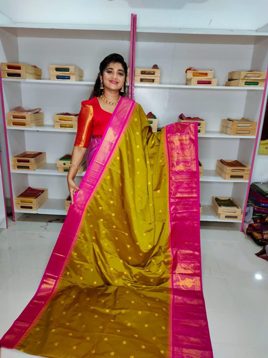 50%off Gadwal Silk Saree