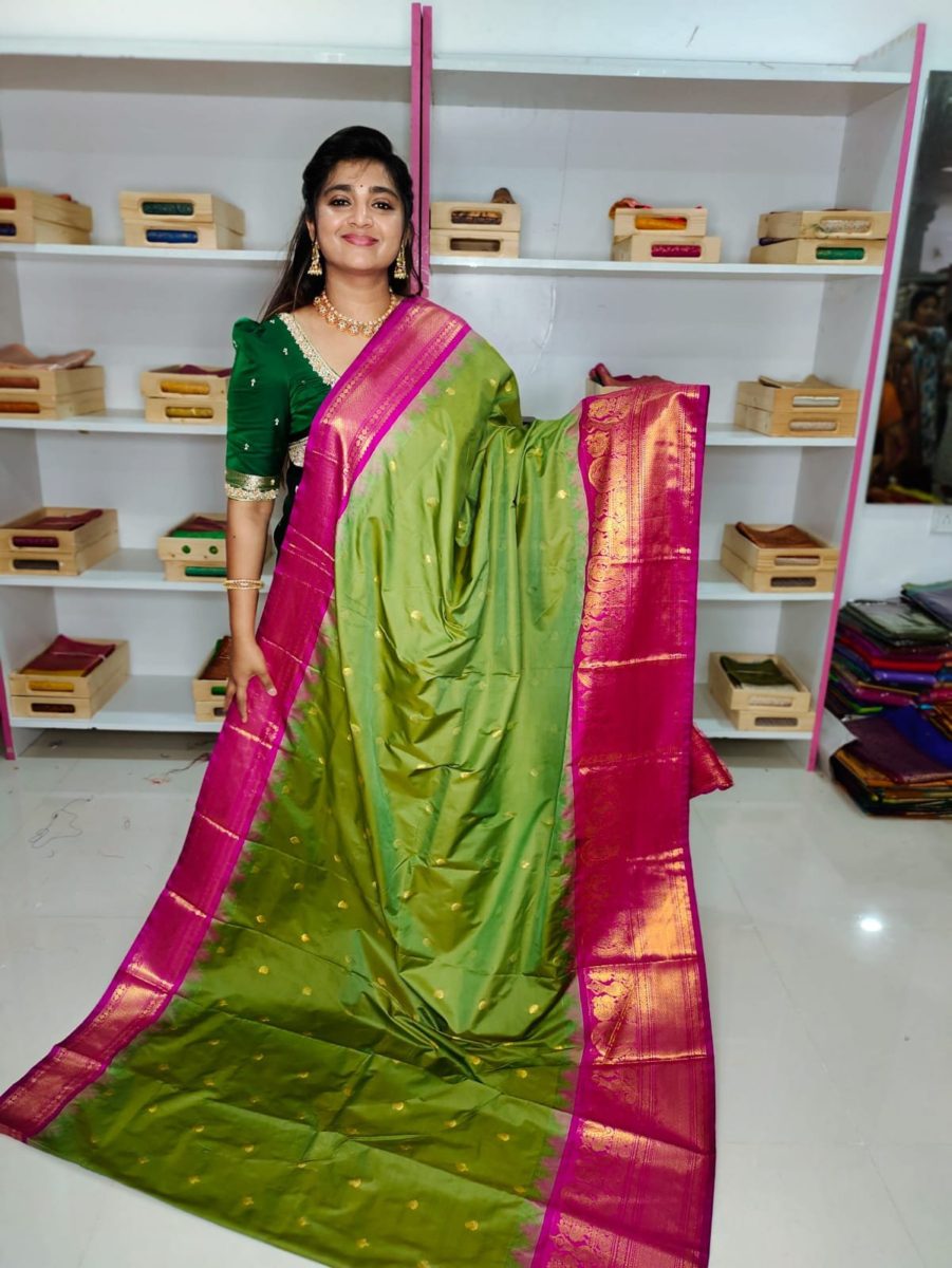 గద్వాల్ సిల్క్ చీరపై 50% తగ్గింపు