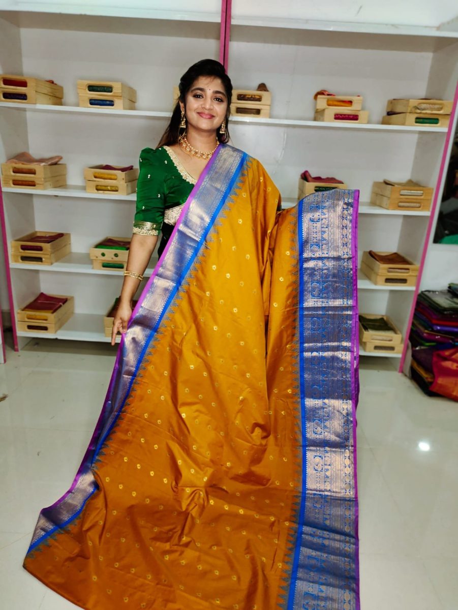 గద్వాల్ సిల్క్ చీరపై 50% తగ్గింపు