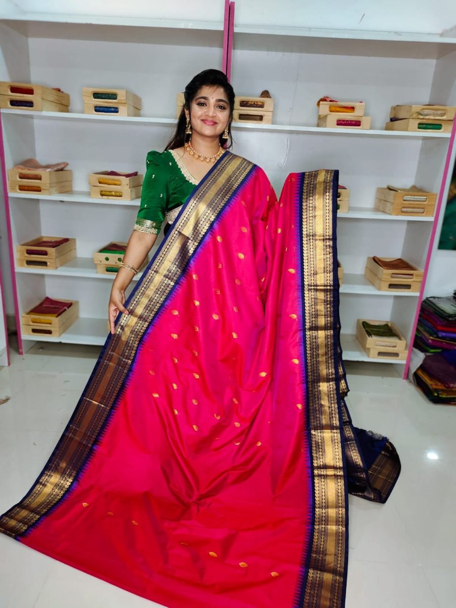 గద్వాల్ సిల్క్ చీరపై 50% తగ్గింపు