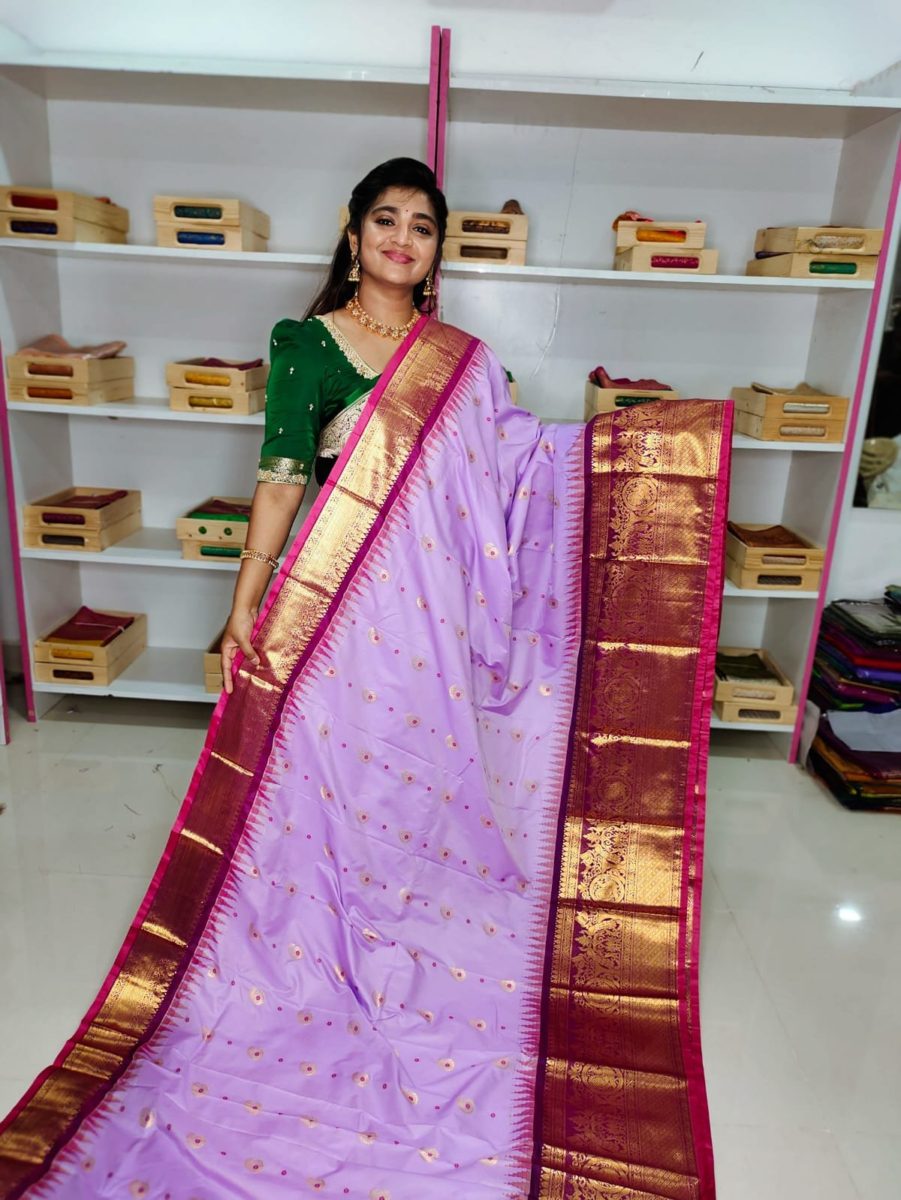 గద్వాల్ సిల్క్ చీరపై 50% తగ్గింపు
