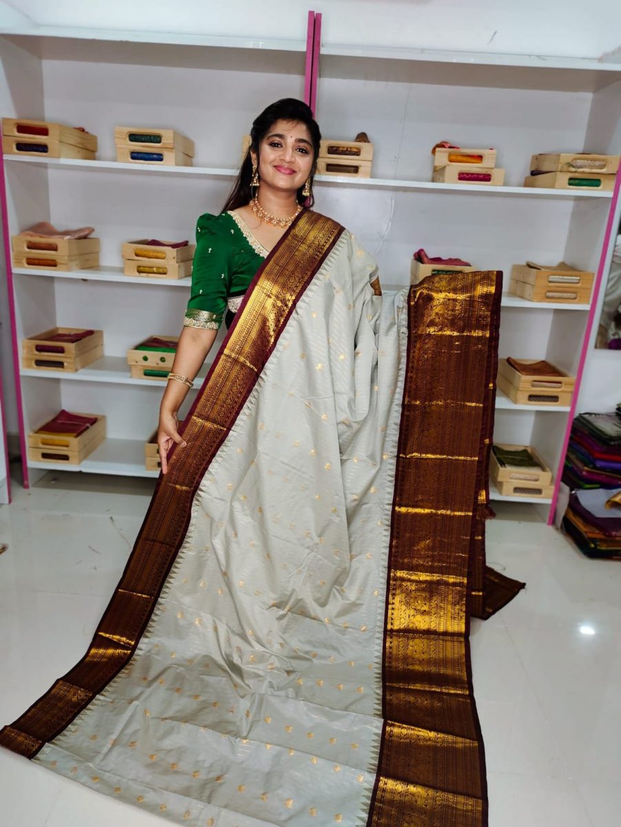 గద్వాల్ సిల్క్ చీరపై 50% తగ్గింపు
