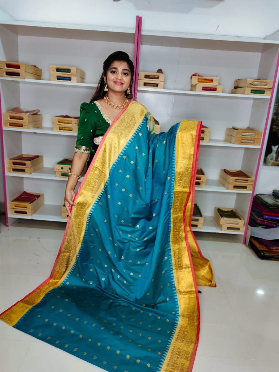 గద్వాల్ సిల్క్ చీరపై 50% తగ్గింపు