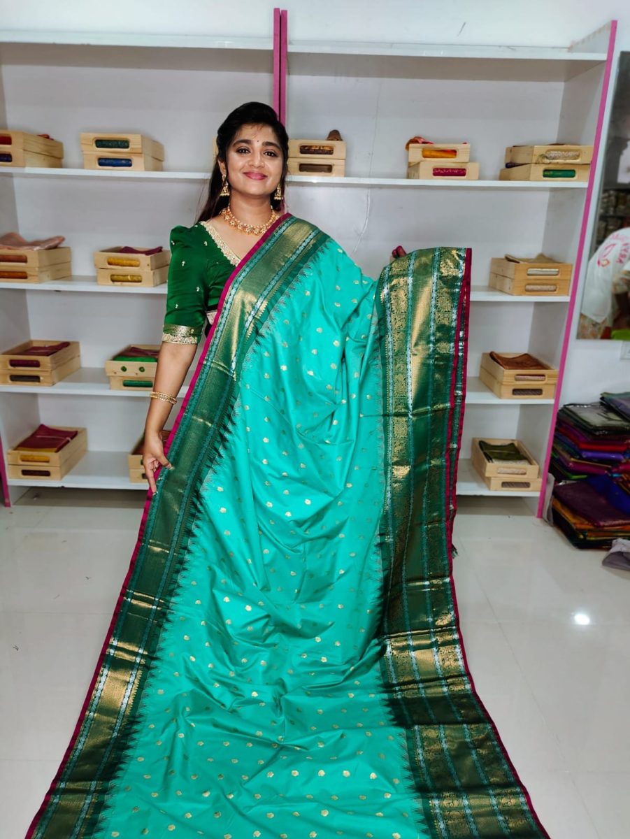 గద్వాల్ సిల్క్ చీరపై 50% తగ్గింపు