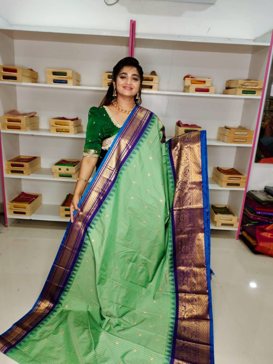 గద్వాల్ సిల్క్ చీరపై 50% తగ్గింపు