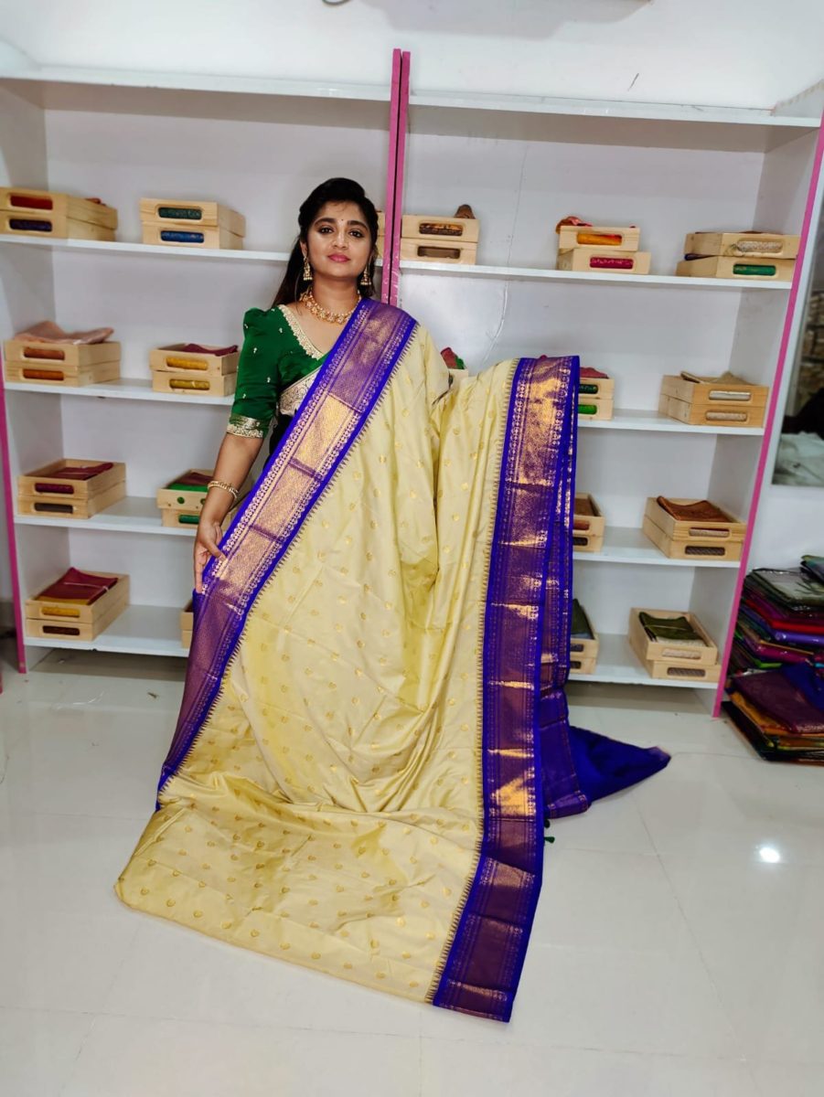 గద్వాల్ సిల్క్ చీరపై 50% తగ్గింపు