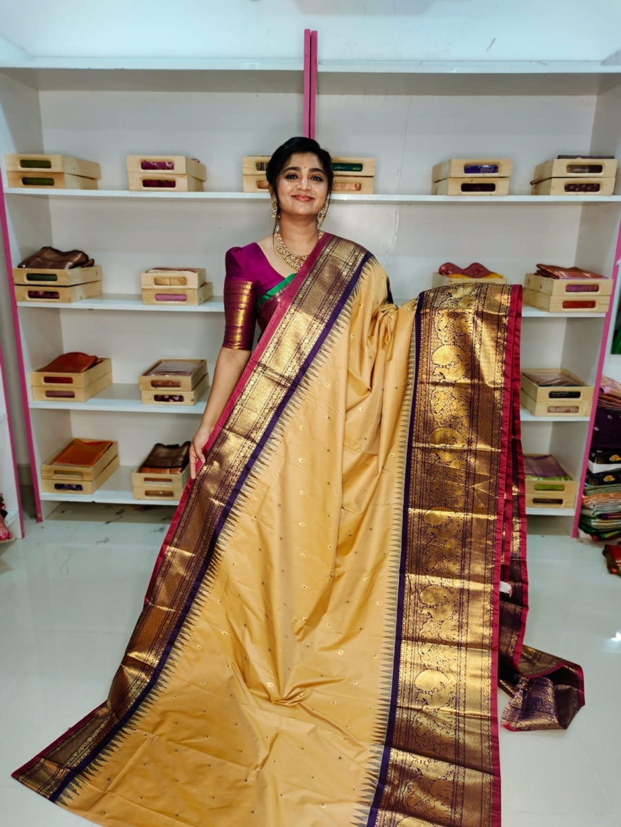 ప్రీమియం గద్వాల్ సిల్క్ చీర