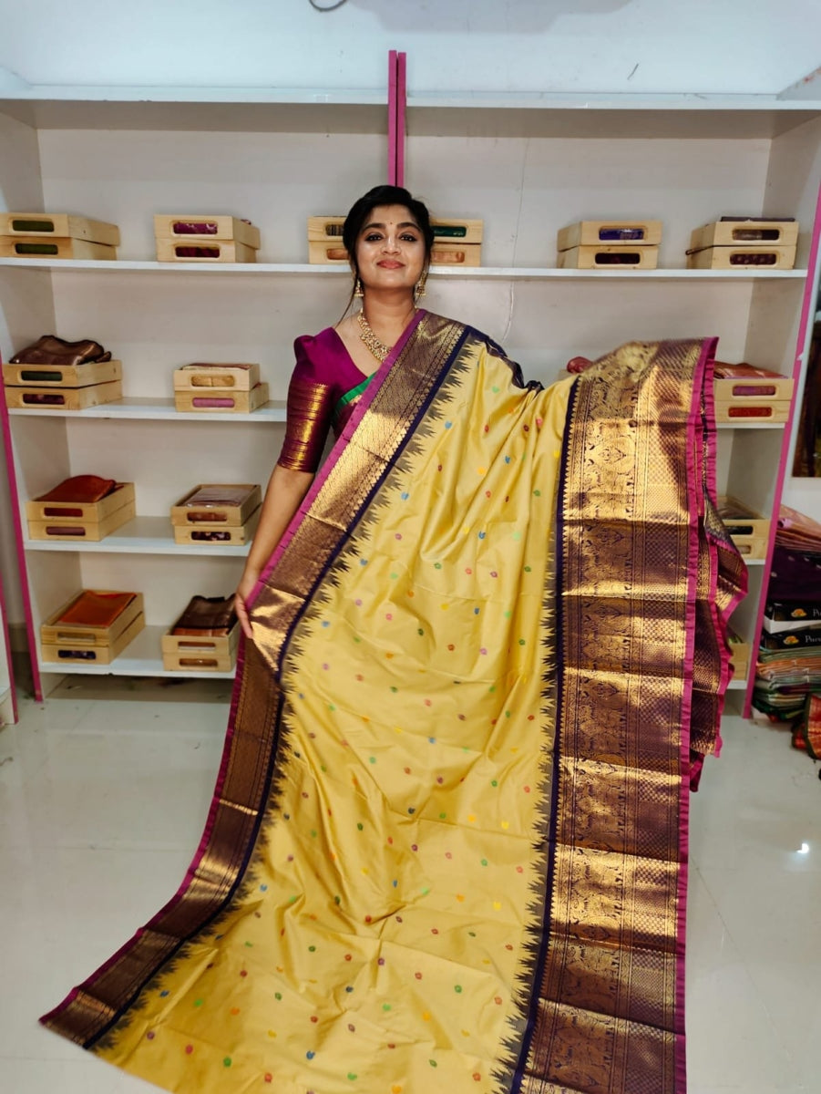 ప్రీమియం గద్వాల్ సిల్క్ చీర