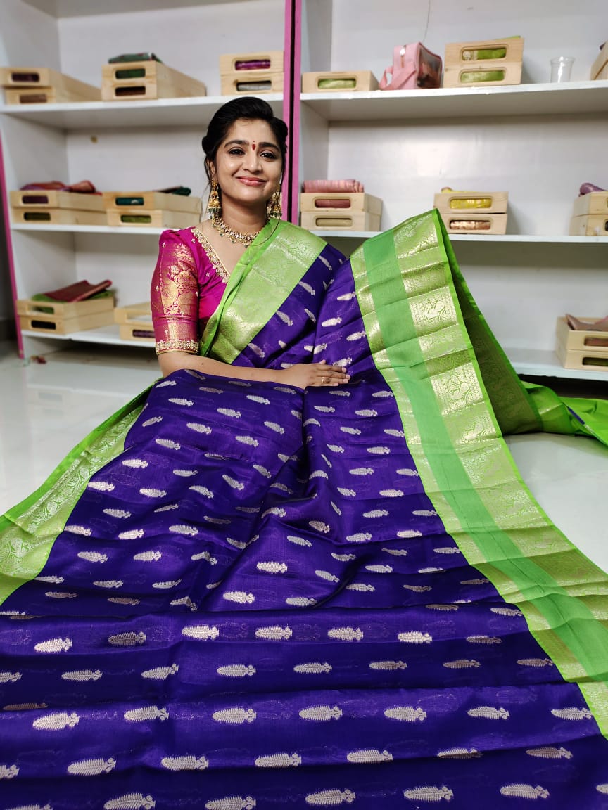 50% బనారసి పట్టు చీరలు