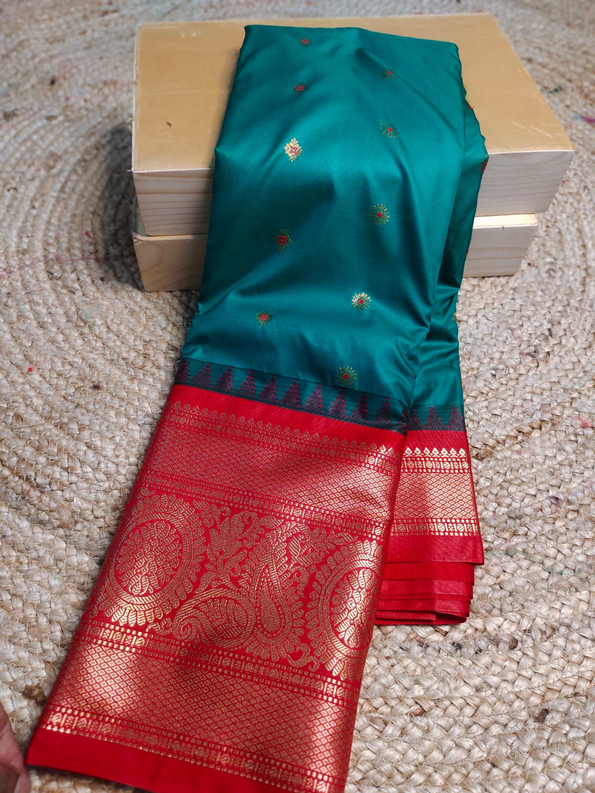 Primeme Meenakari gadwal silk saree