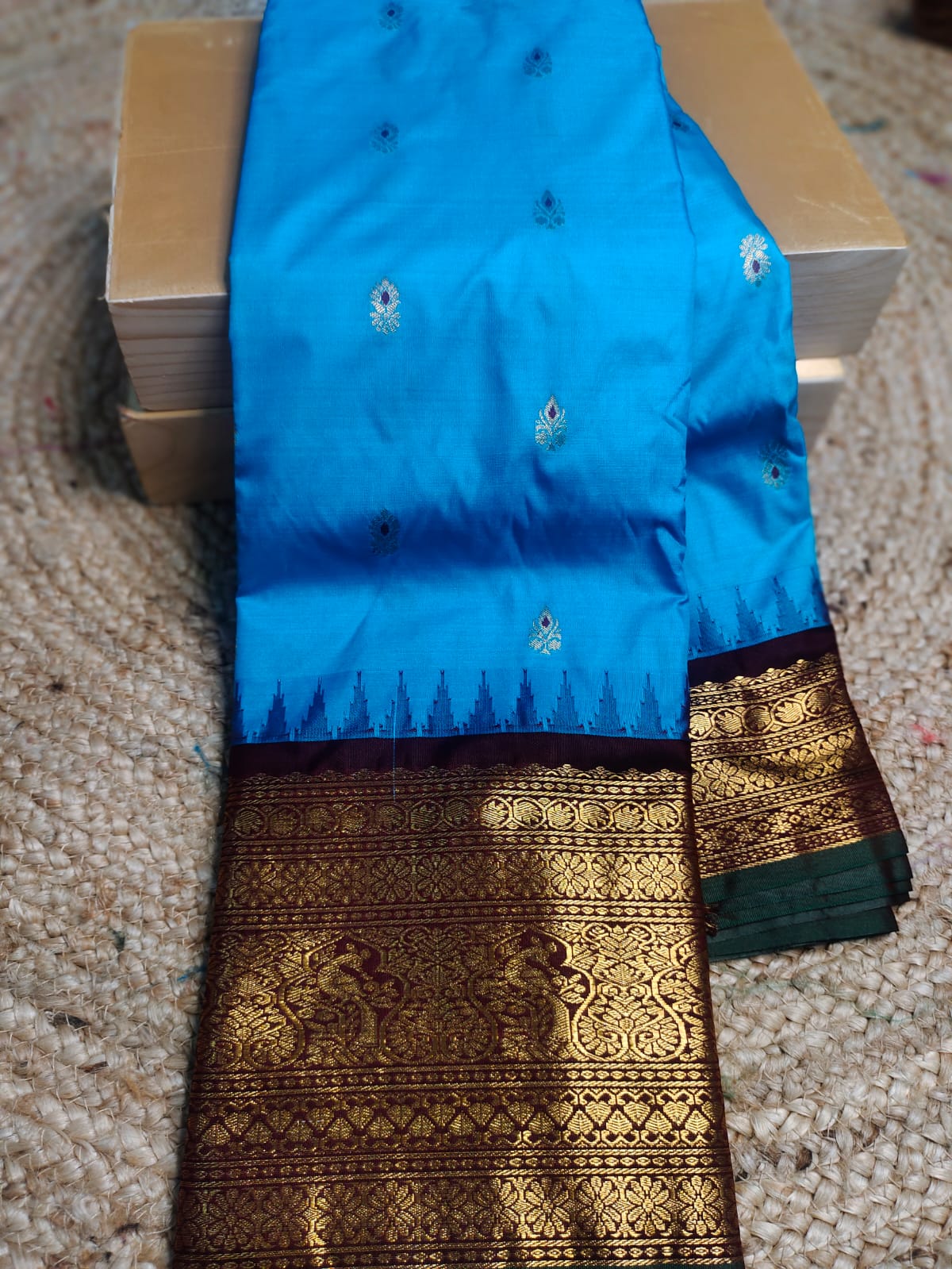 Primeme Meenakari gadwal silk saree