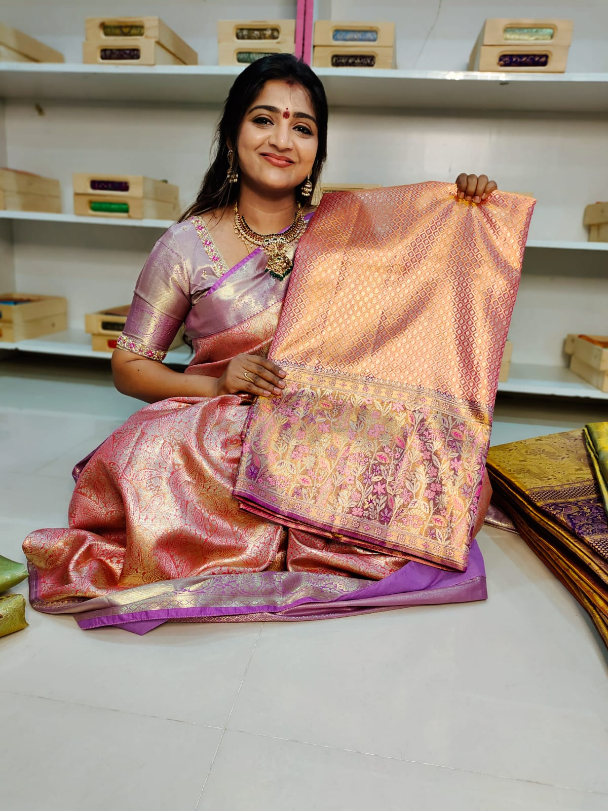 100% సిల్క్ మార్క్ సర్టిఫైడ్ కంజీవరం మీనాకరి చీర