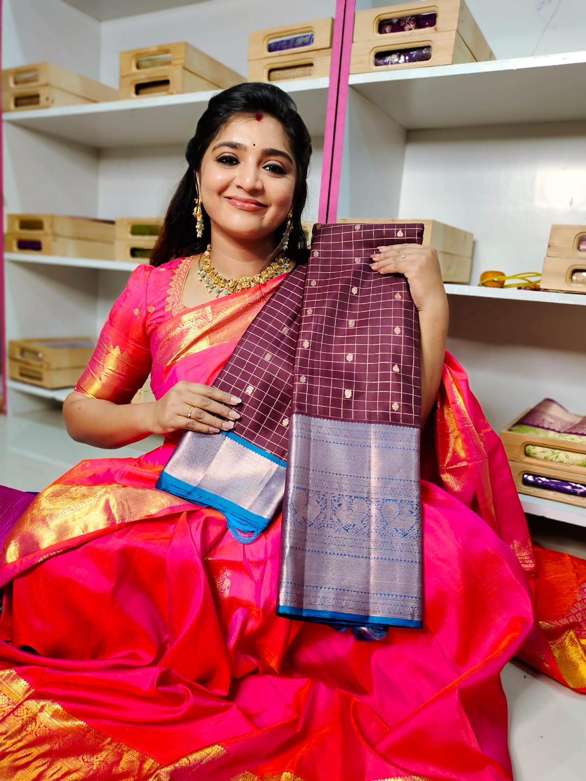 సిల్క్ మార్క్ సర్టిఫైడ్ కంజీవరం పట్టు సేకరణ