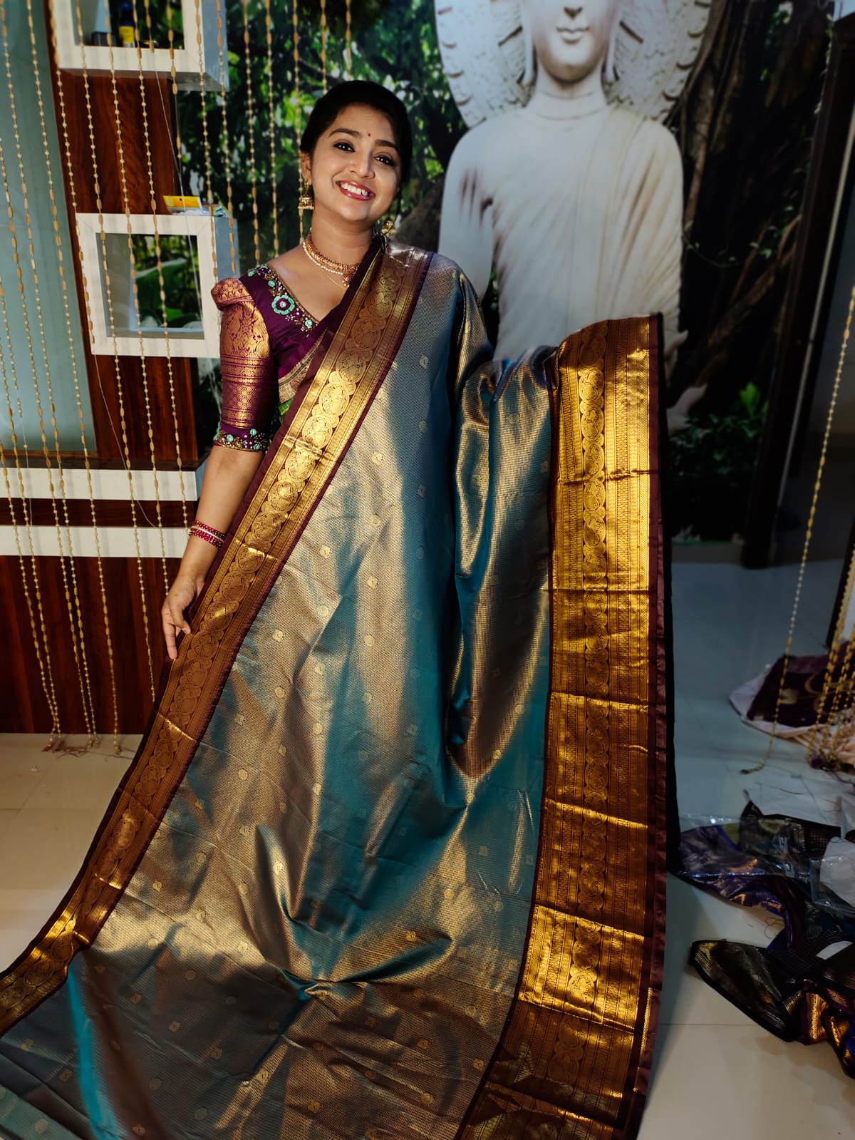 Valli gadwal 1day sale