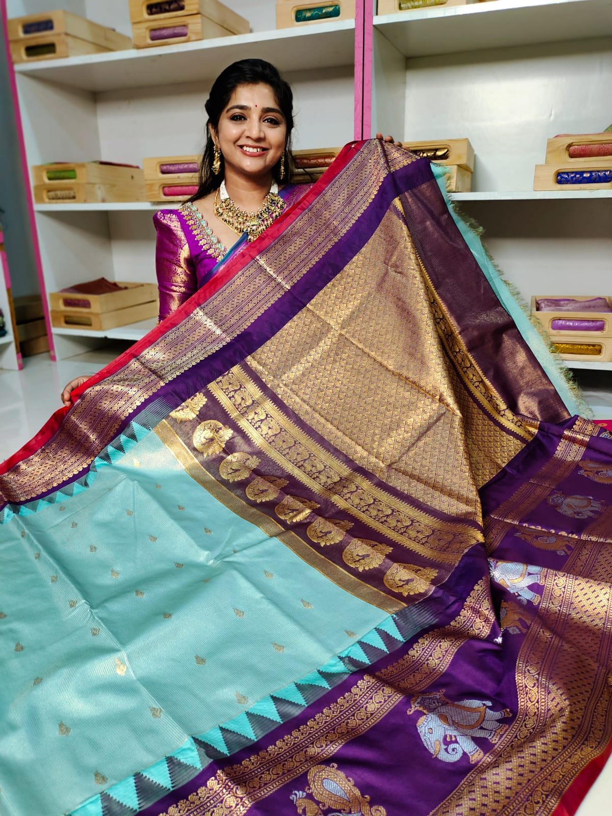 Vitange gadwal silk