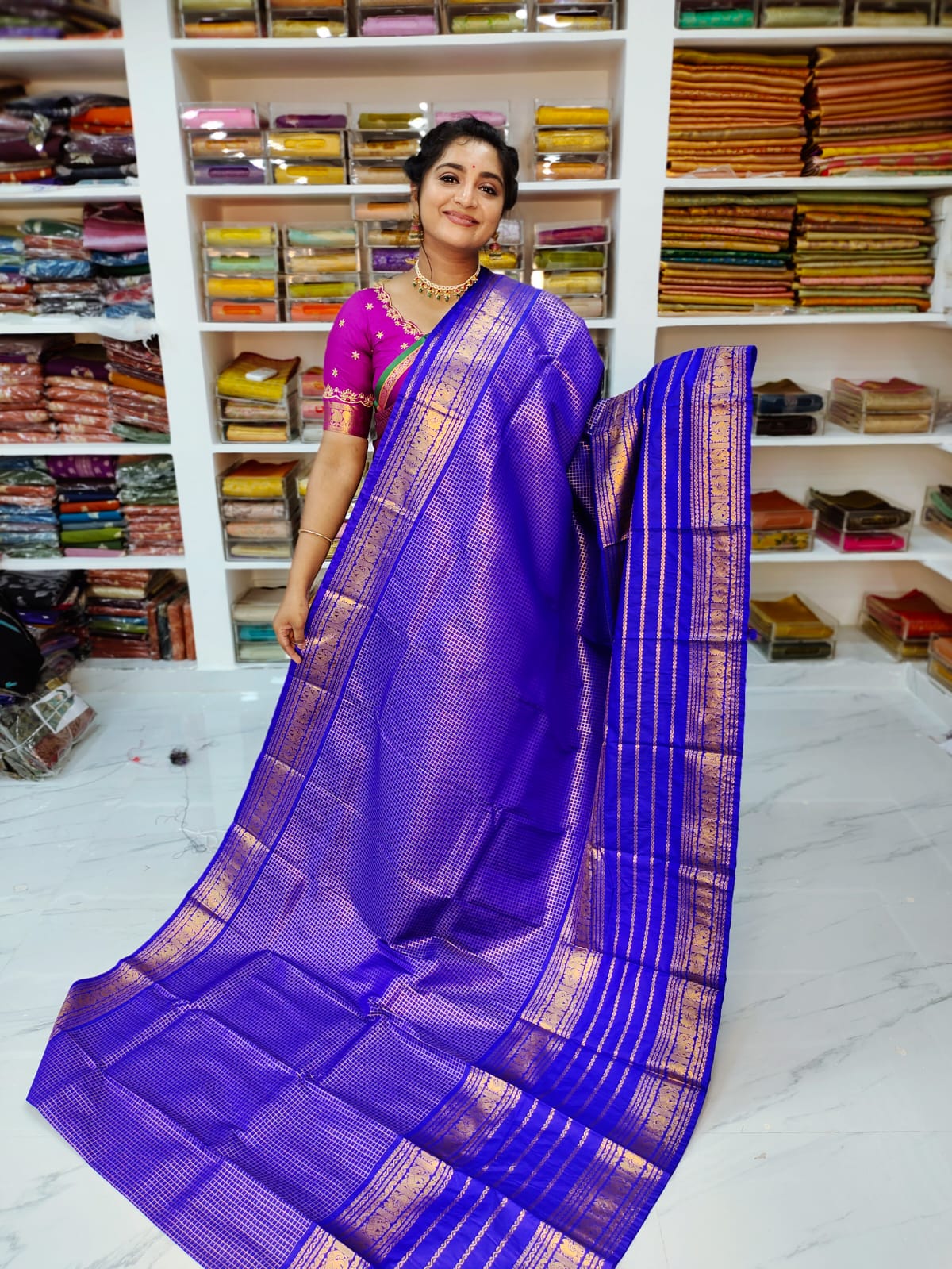 50% offer Valli gadwal