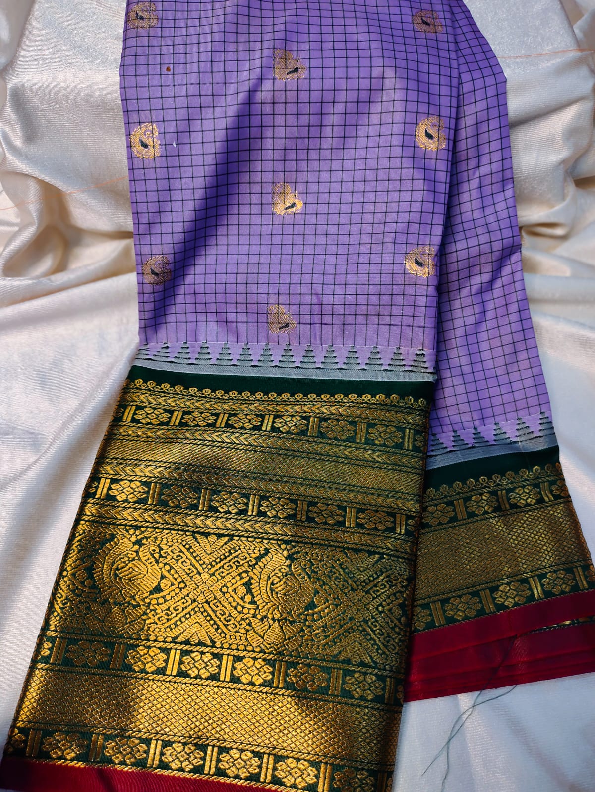 Vitange gadwal silk