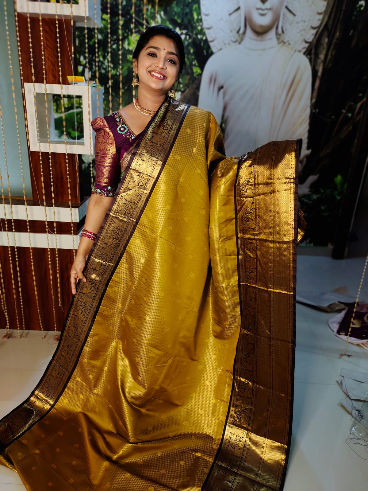 Valli gadwal 1day sale
