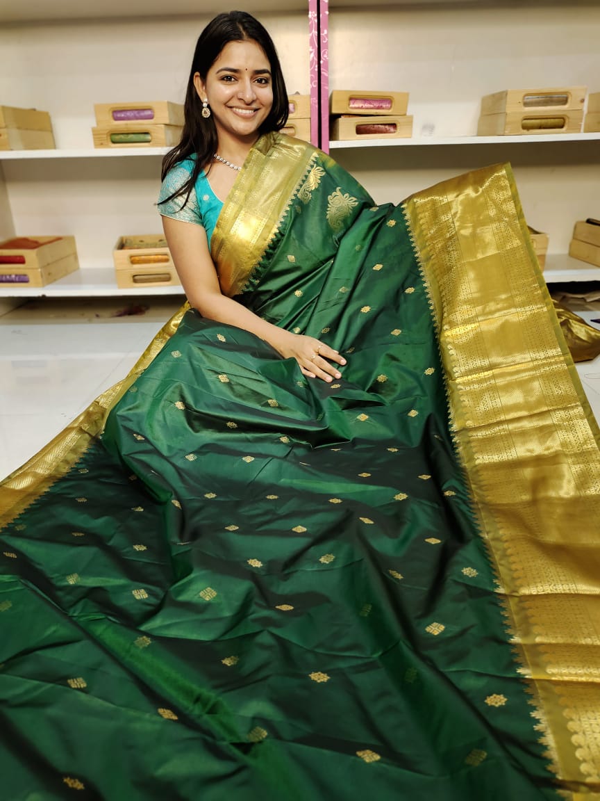 Gadwal offer sarees