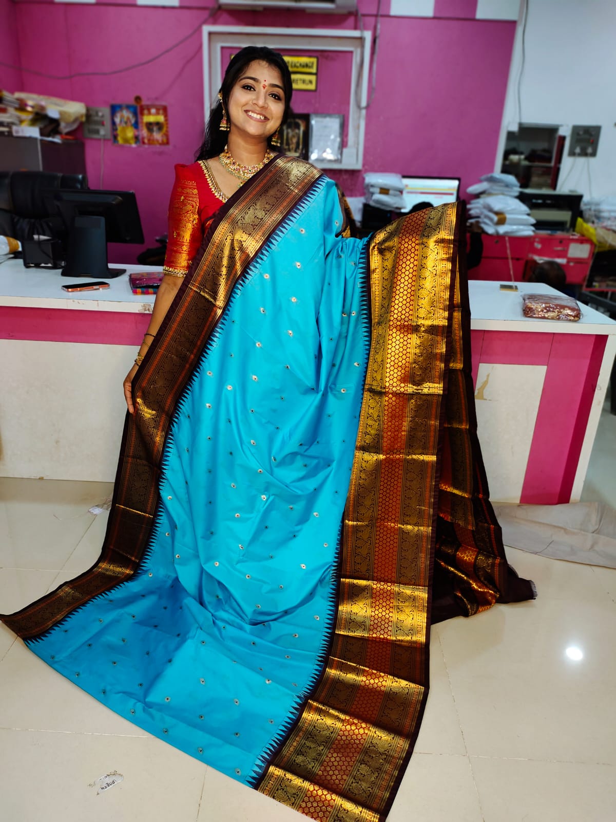 60% offer gadwal sale