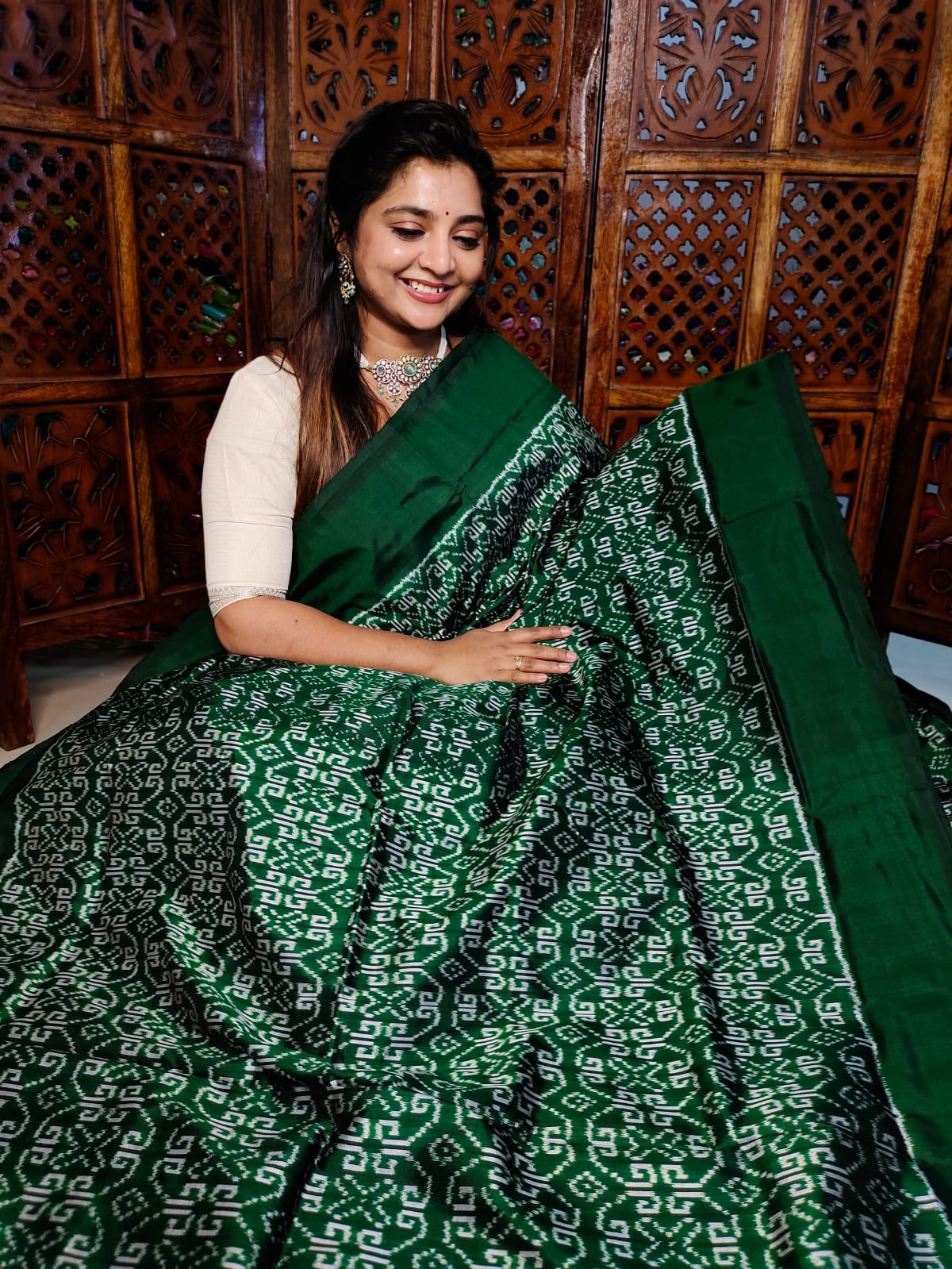50% offer ikkat pattu sarees 
Silk mark certified