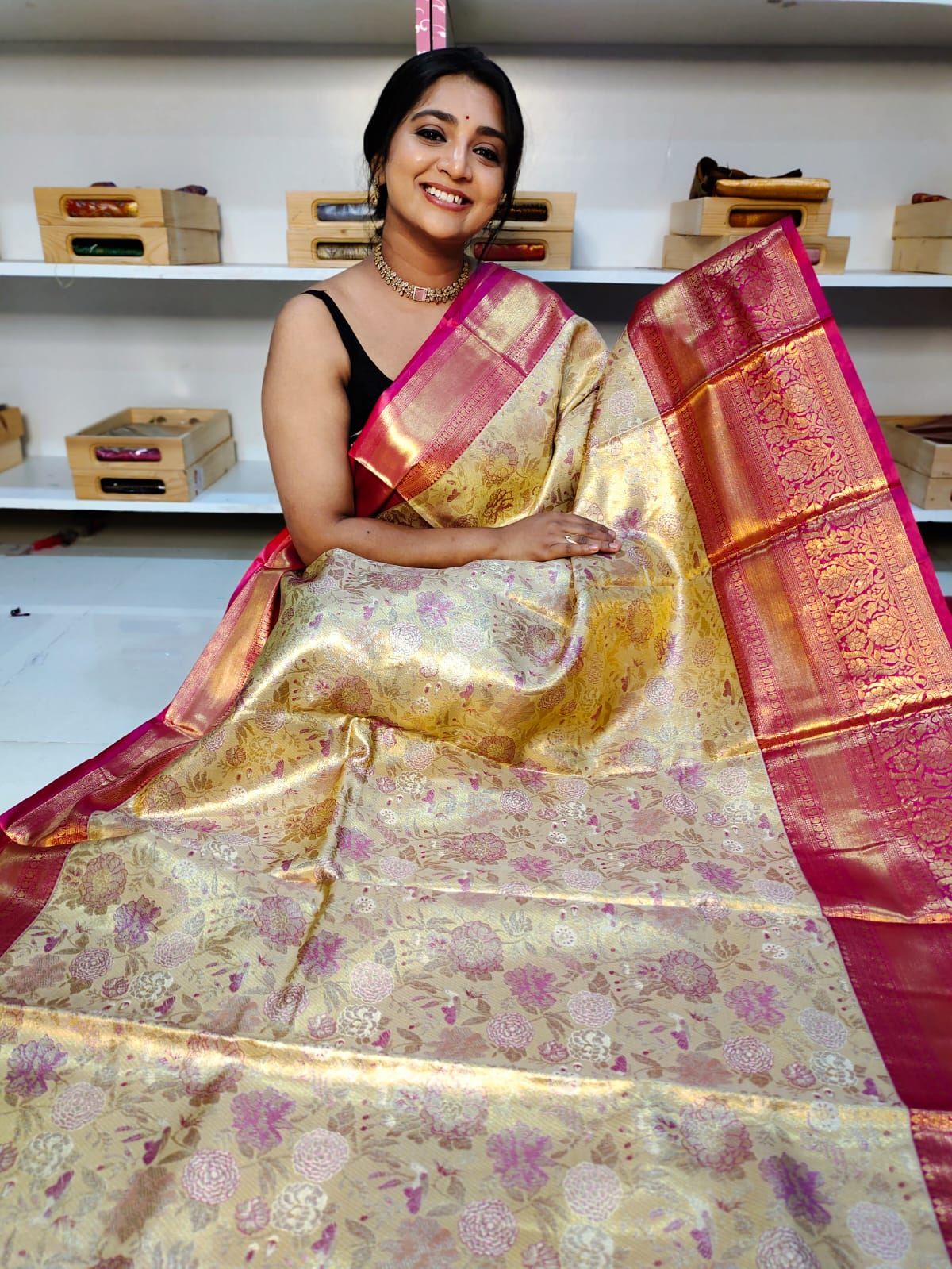 Meena kanchi
