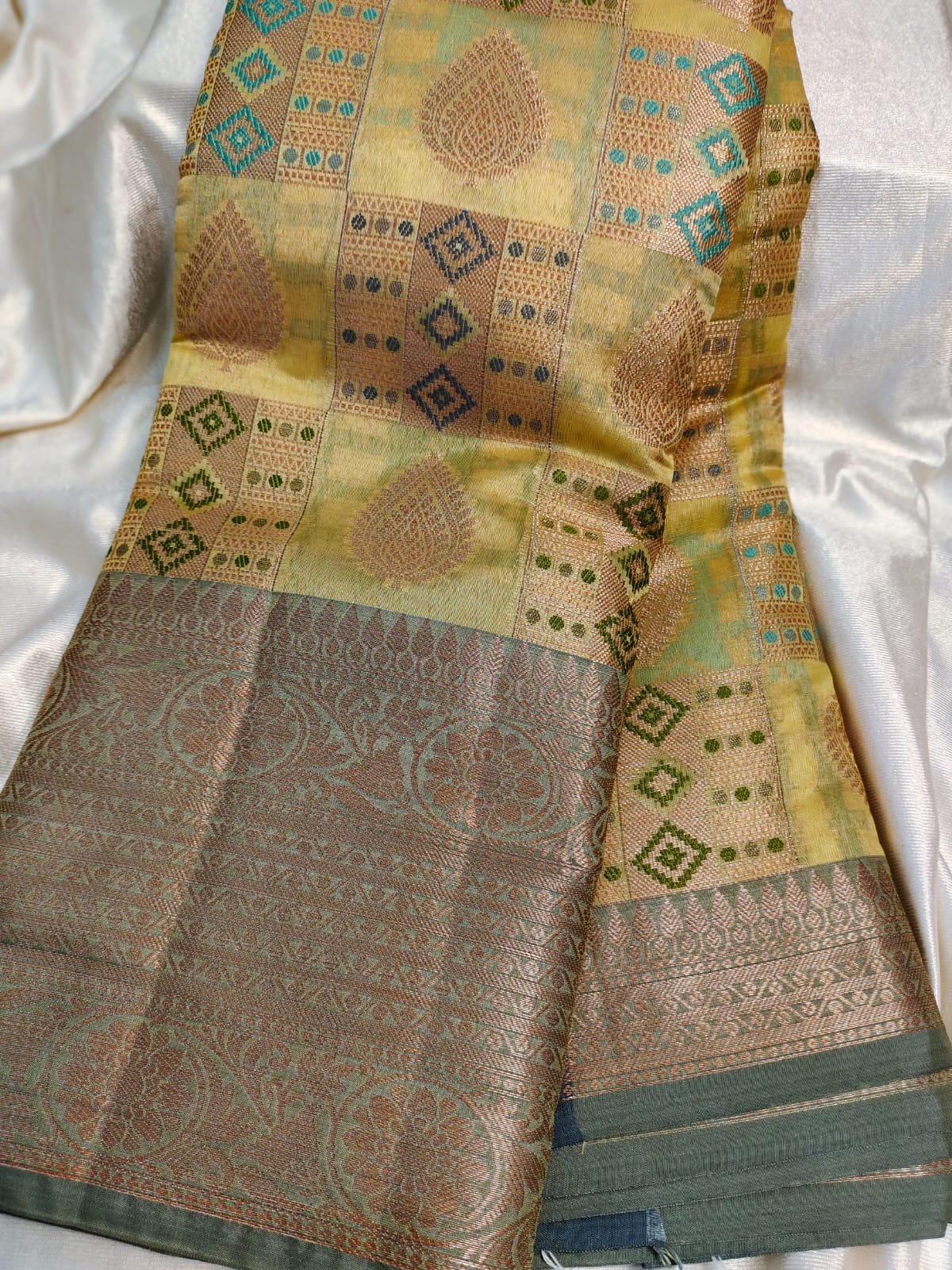 శ్రావణమాసం అమ్మకం