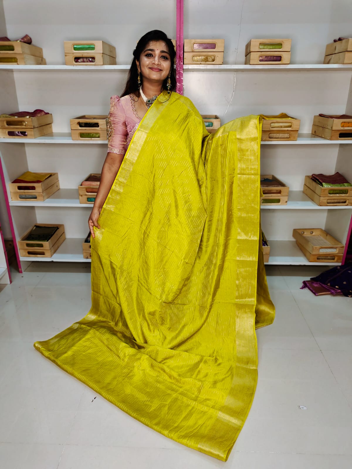 శ్రావణమాసం క్లియరెన్స్ సేల్ ఫ్యాన్సీ చీరలు