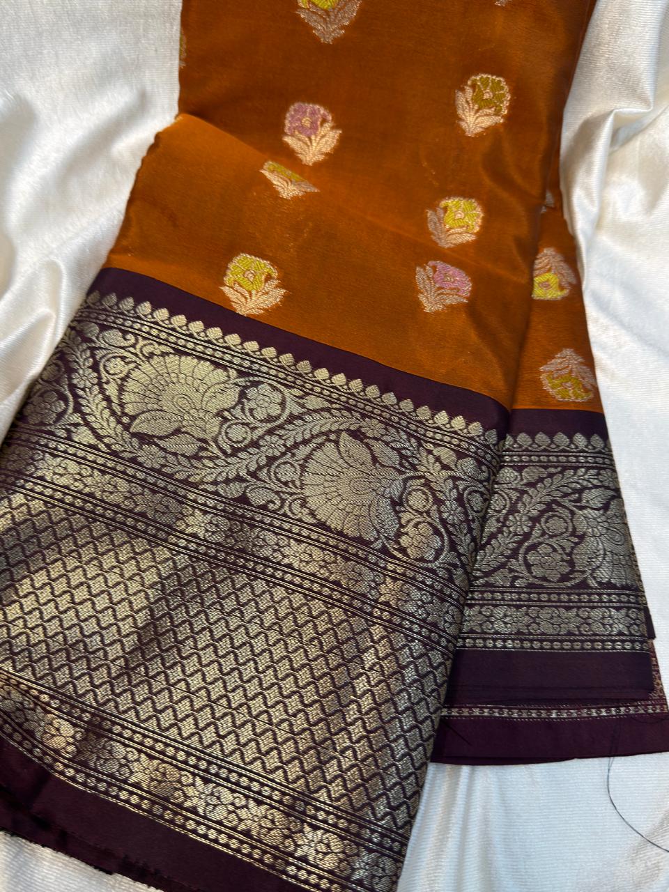65% offer saree
