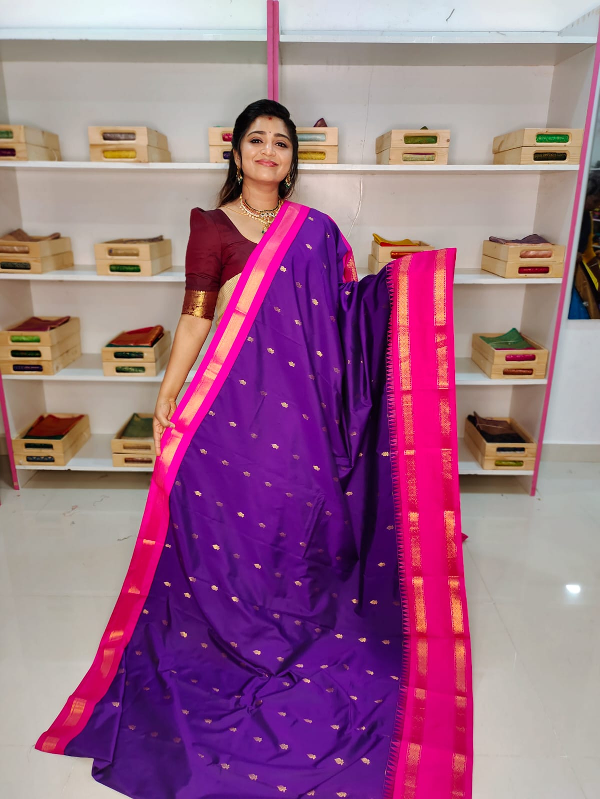 గద్వాల్ క్లియరెన్స్ సేల్