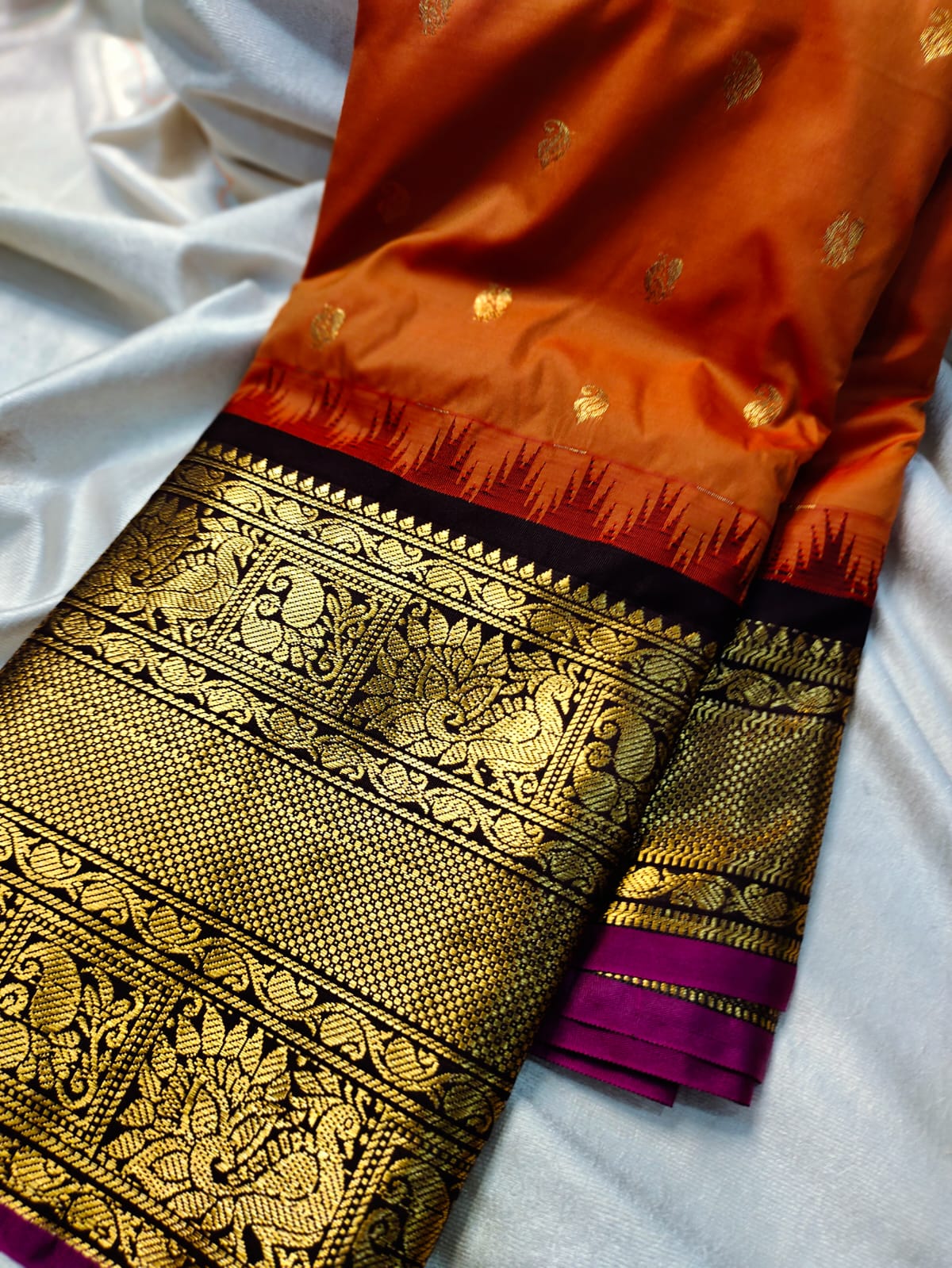 60% offer gadwal sarees