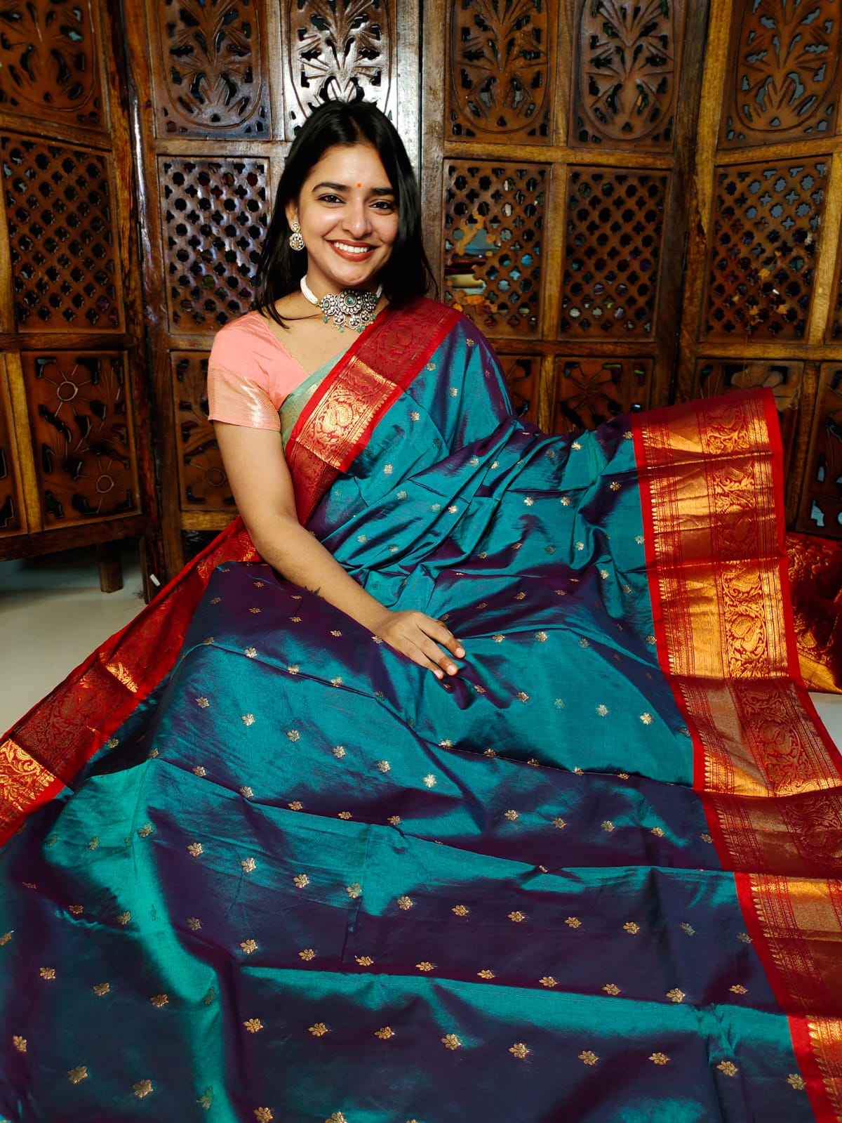 గద్వాల్ క్లియరెన్స్ సేల్
