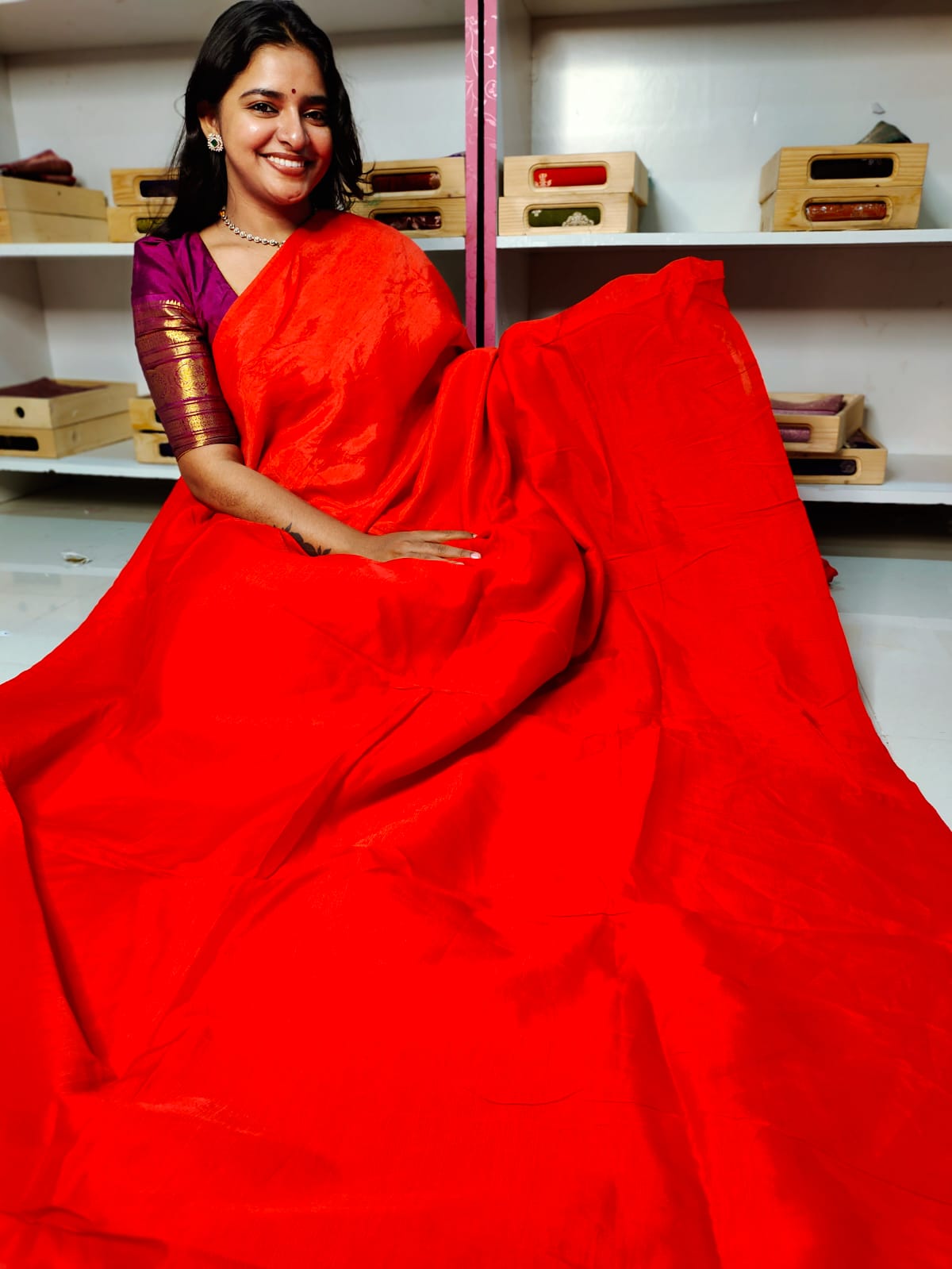 దీపావళికి చీరలు ఆఫర్ చేయండి