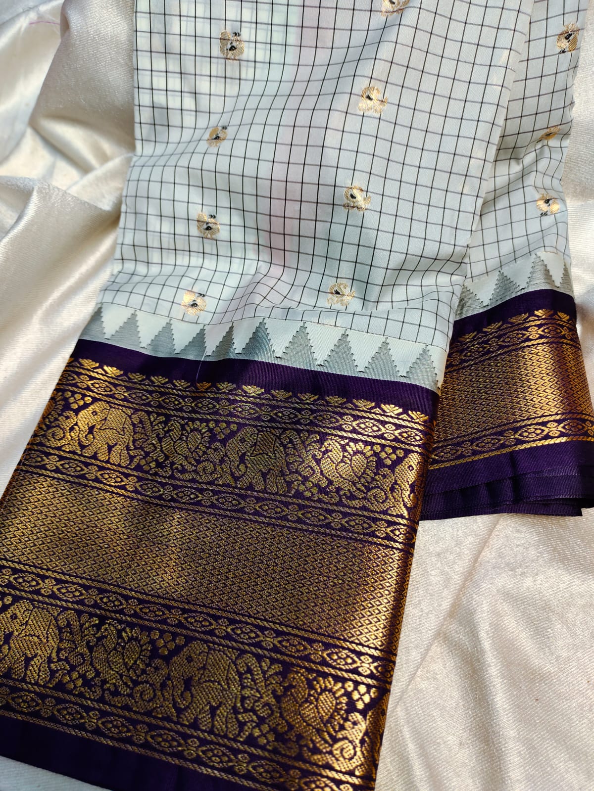 Sravanam gadwal sale