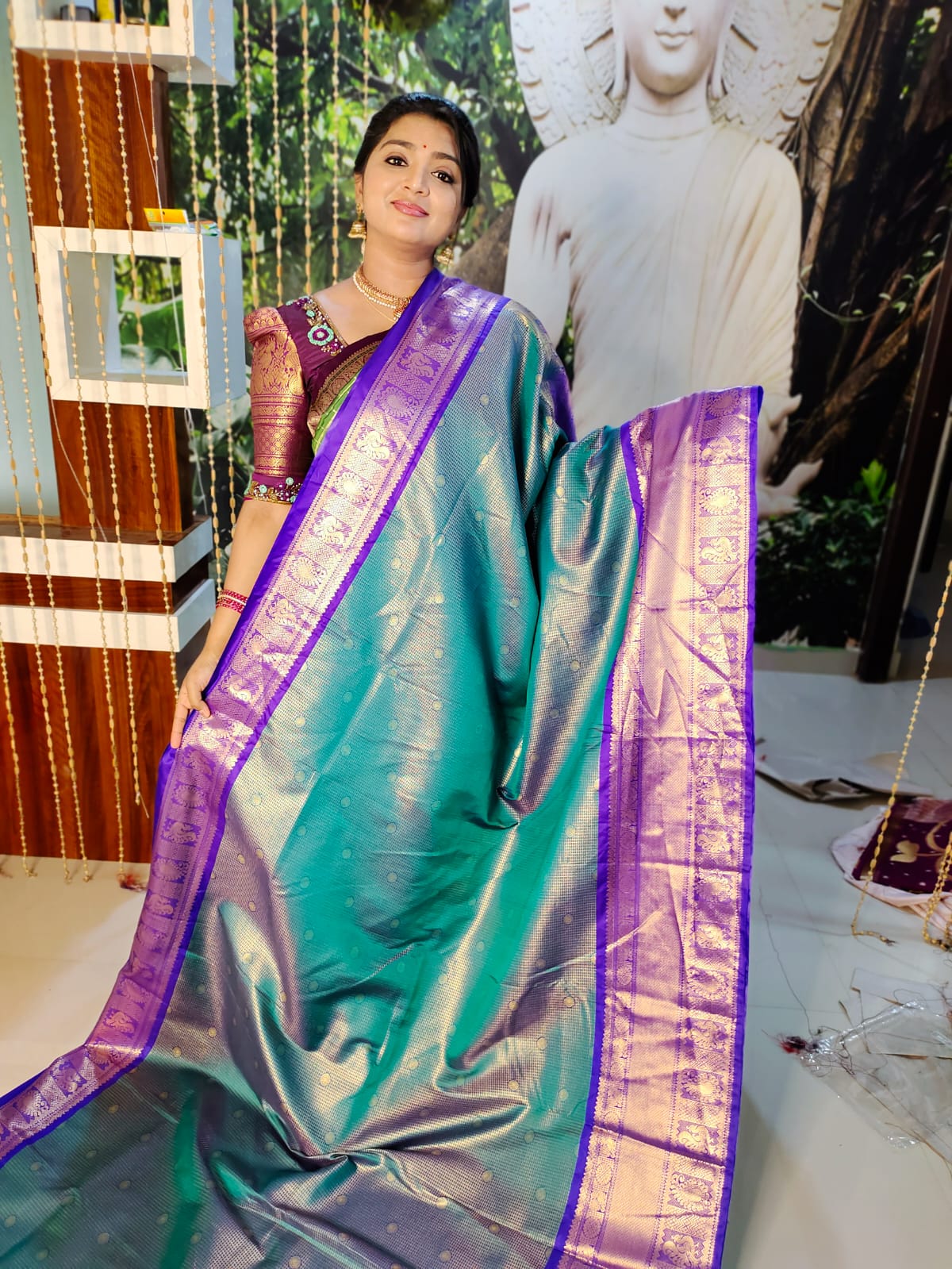 50% offer Valli gadwal