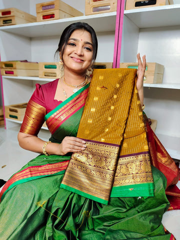 వింటేజ్ గద్వాల్ సిల్క్