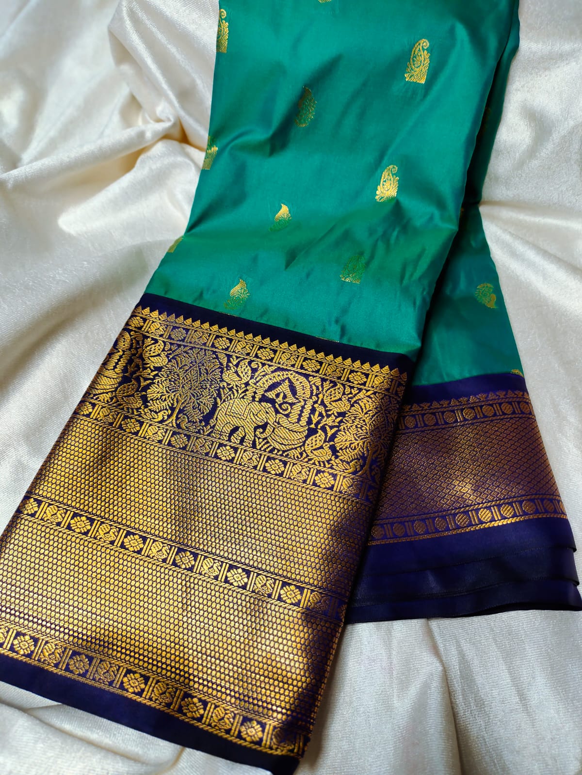 Vitange gadwal silk saree