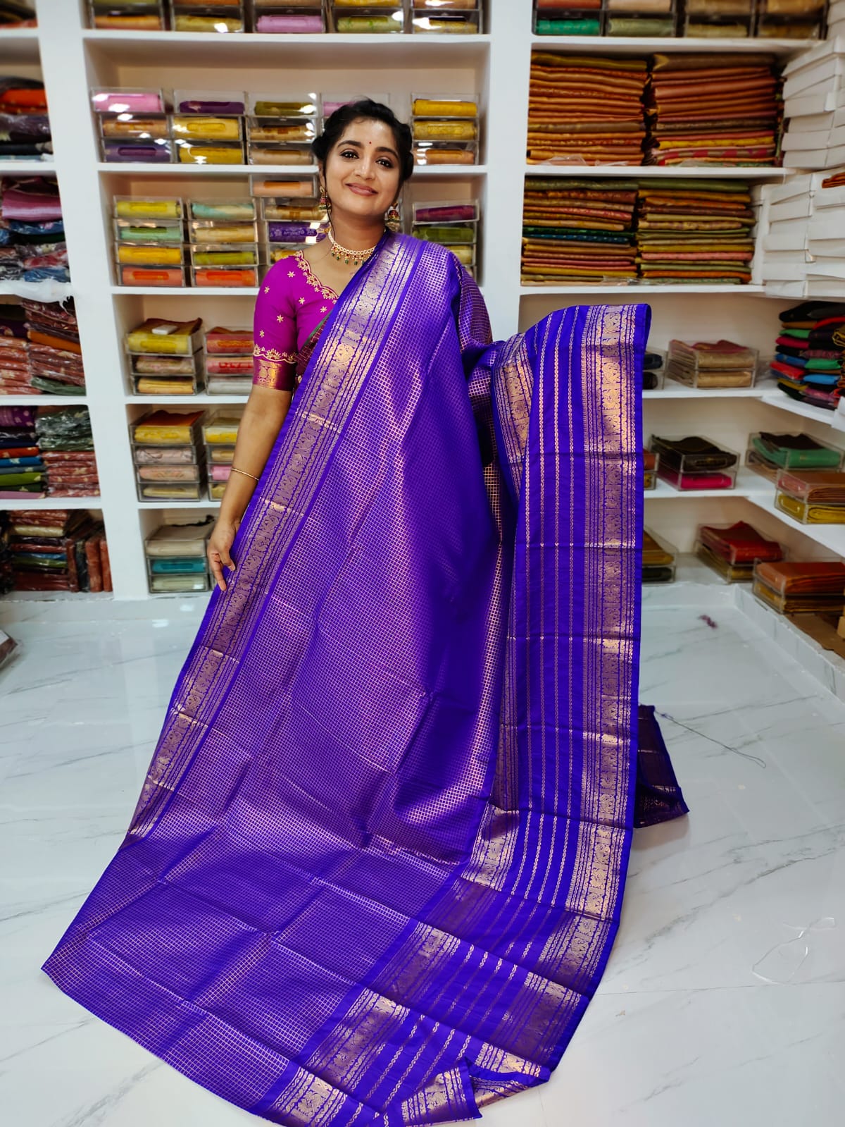 50% offer Valli gadwal