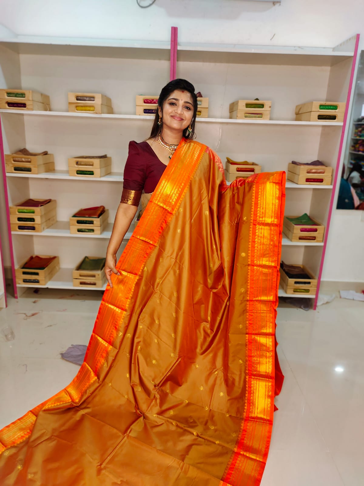 గద్వాల్ క్లియరెన్స్ సేల్