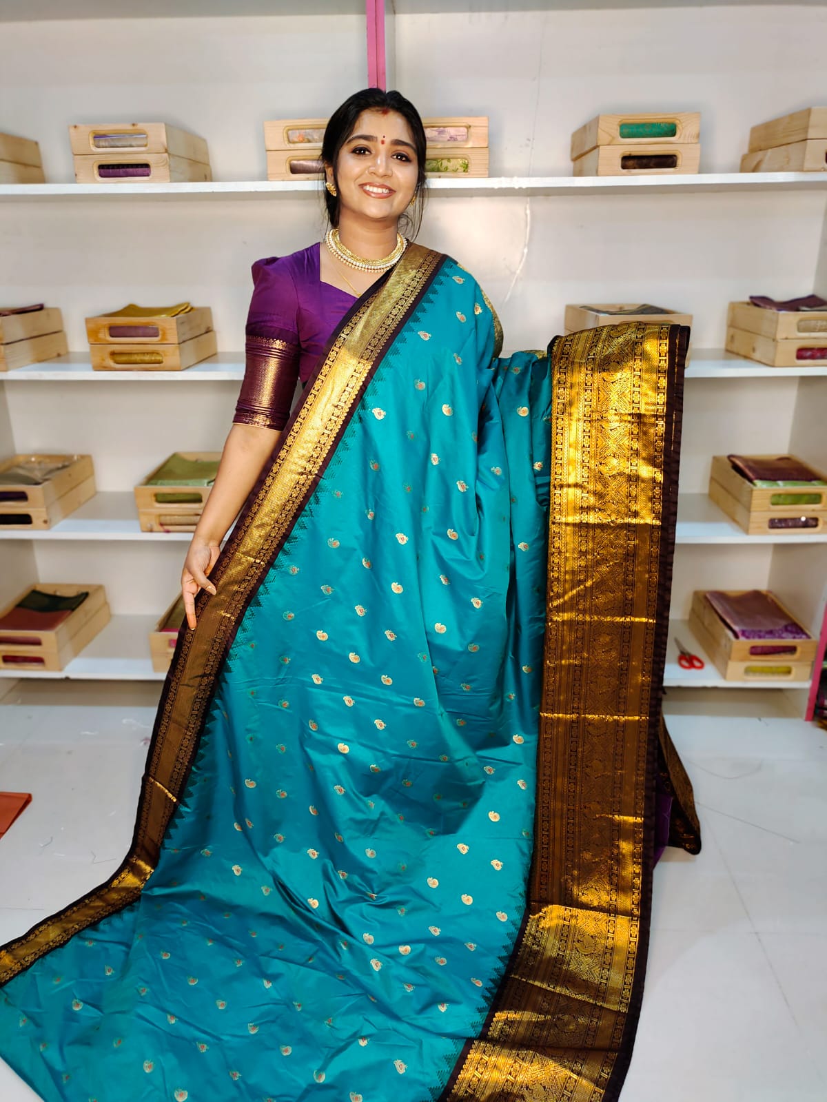 శ్రావణమాసం సేల్ గద్వాల్ సిల్క్