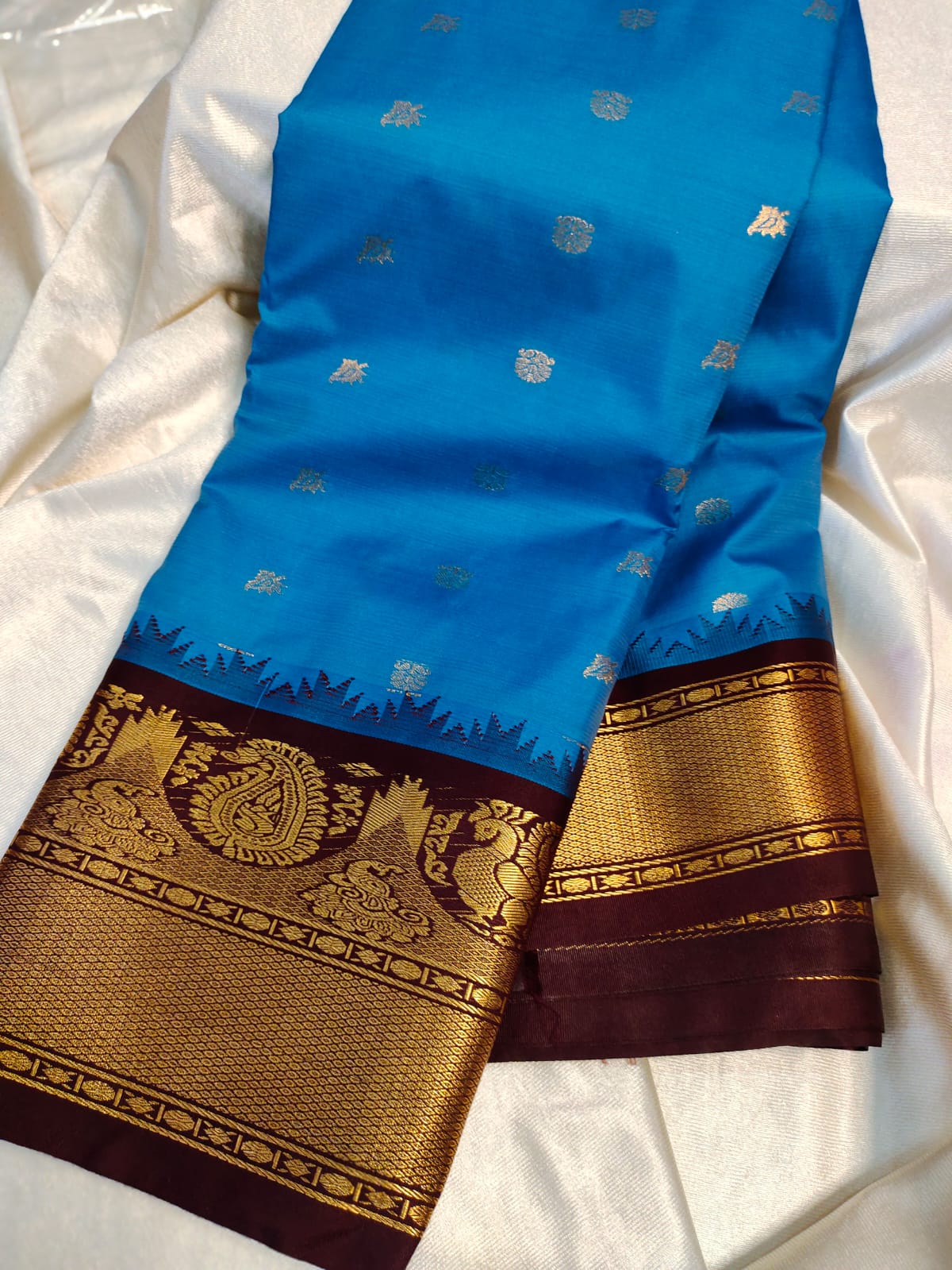 Primeme gadwal silk saree