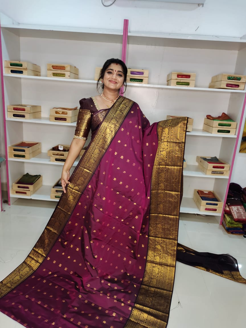 Ashadam sale gadwal silk saree)