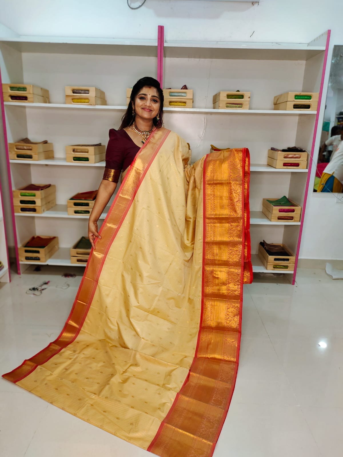 గద్వాల్ క్లియరెన్స్ సేల్