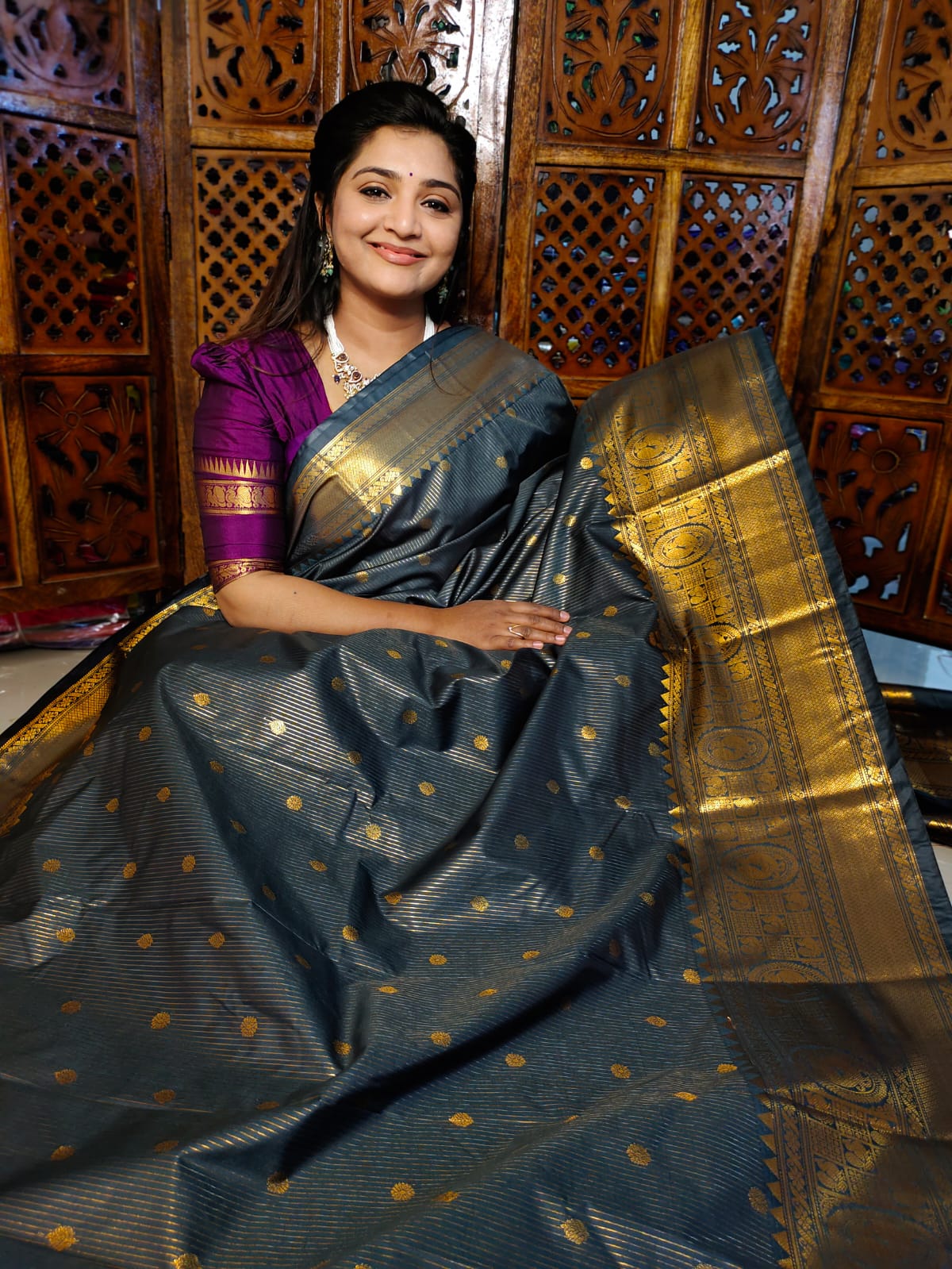 కొత్త వింటేజ్ గద్వాల్