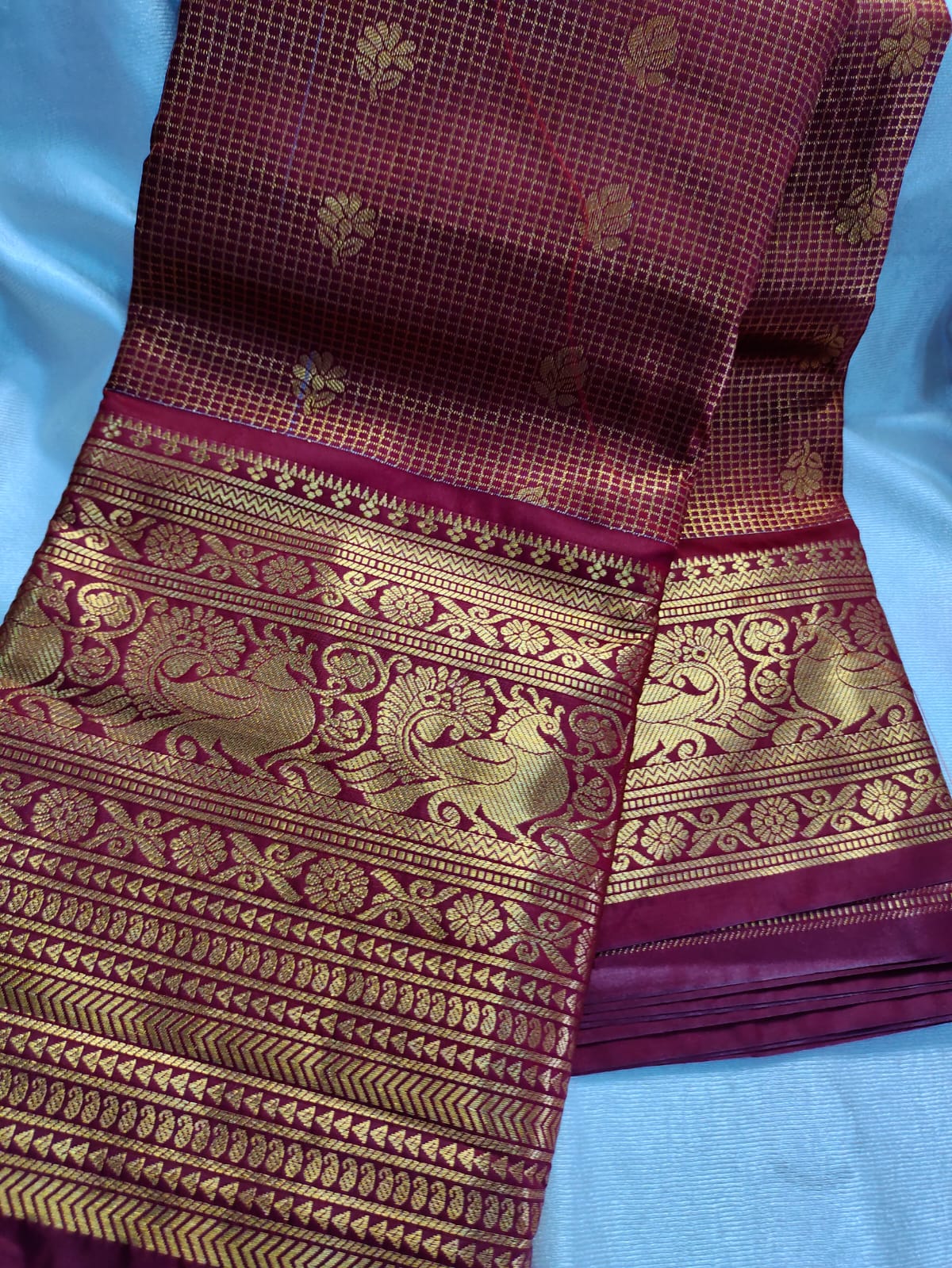 Vintage valli gadwal