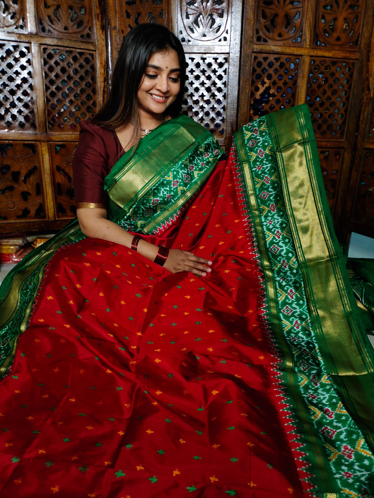 60% offer ikkat pattu silk Mark certified Sarees