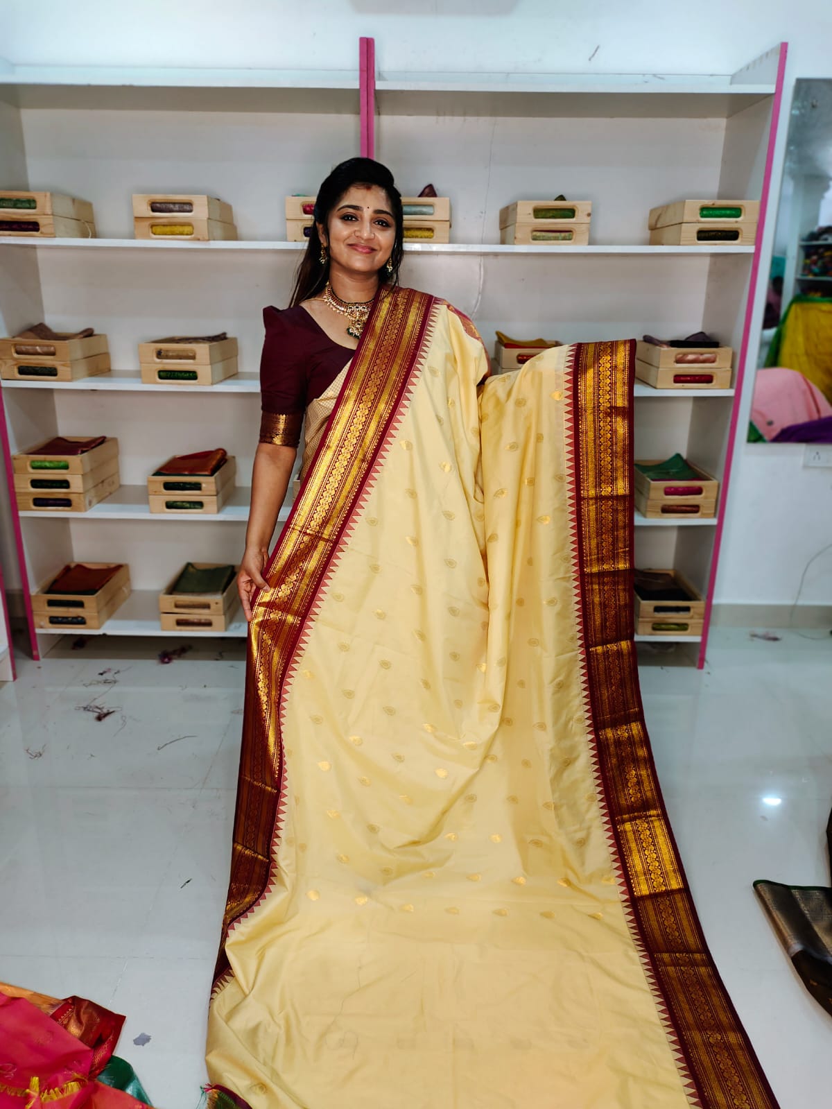 Gadwal Clearnce sale