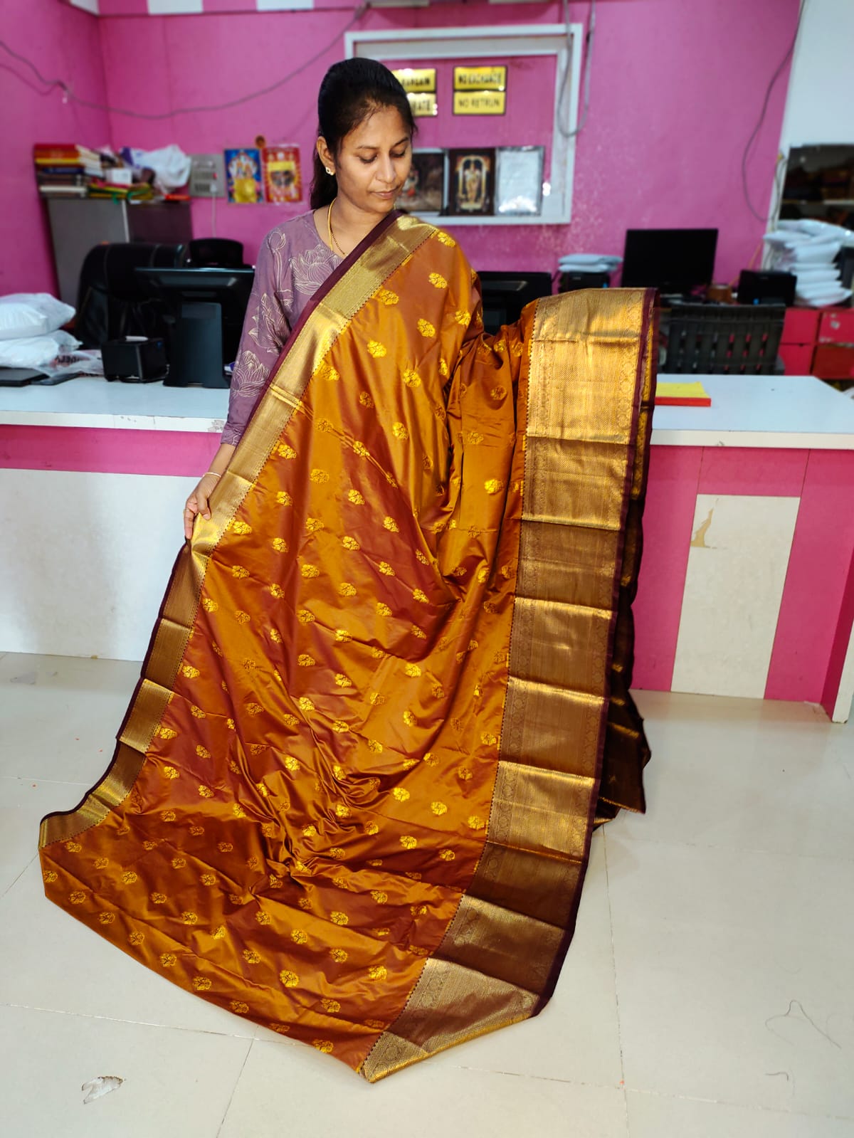 60% offer Gadwal sarees